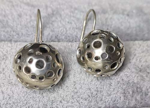 **R1 Auction**  Unique Silver Earrings