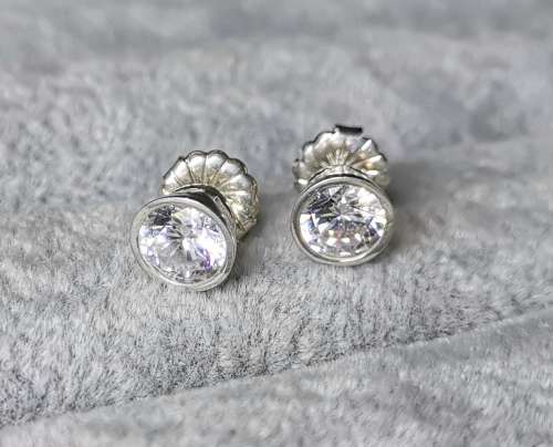 DISCOUNT!!! Silver Stud Earrings