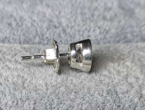 DISCOUNT!!! Silver Stud Earrings