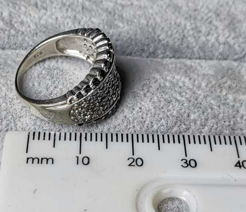 Dazzling Silver Ring