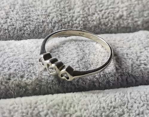 *R1 Auction* Silver Heart Ring