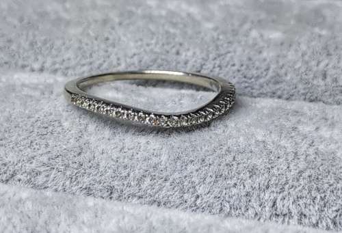 DISCOUNT!!! Silver half Eternity Ring