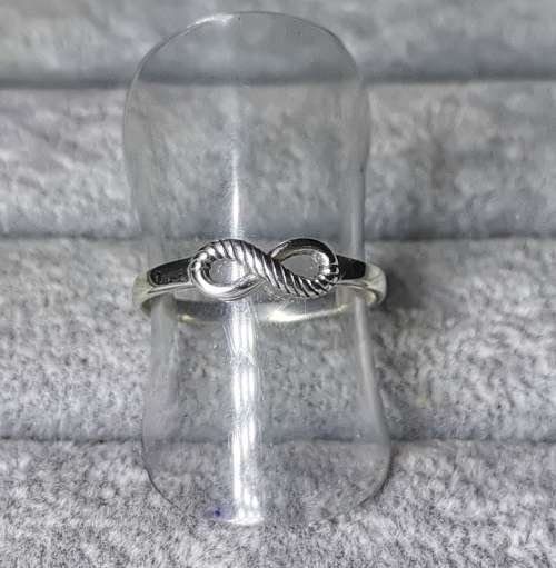 *R1 Auction* Silver Infinity Ring