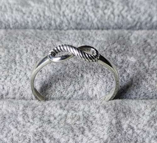 *R1 Auction* Silver Infinity Ring
