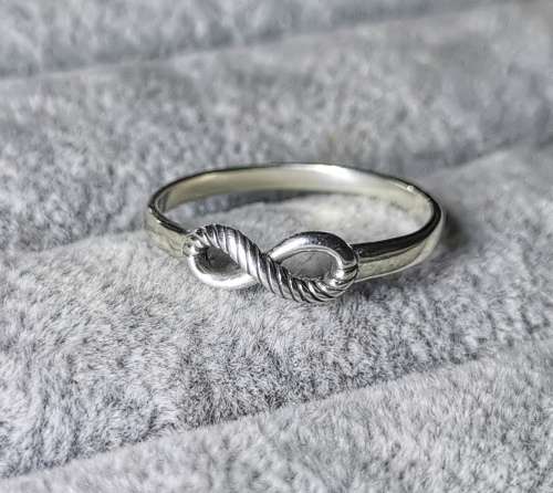 *R1 Auction* Silver Infinity Ring
