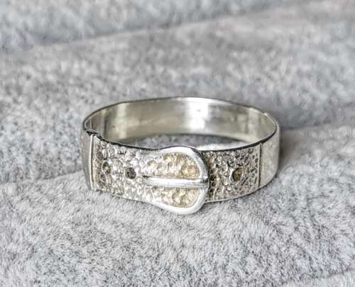 *R1 Auction* Silver Belt Ring