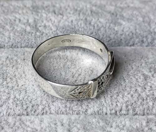 *R1 Auction* Silver Belt Ring