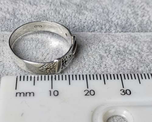 *R1 Auction* Silver Belt Ring