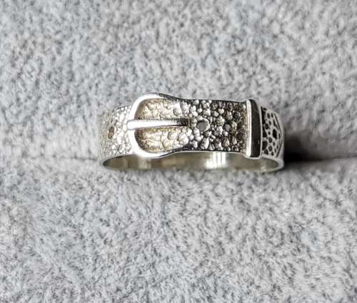*R1 Auction* Silver Belt Ring