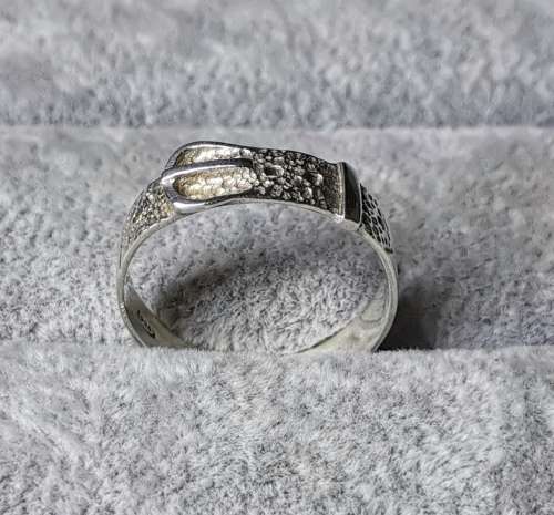 *R1 Auction* Silver Belt Ring