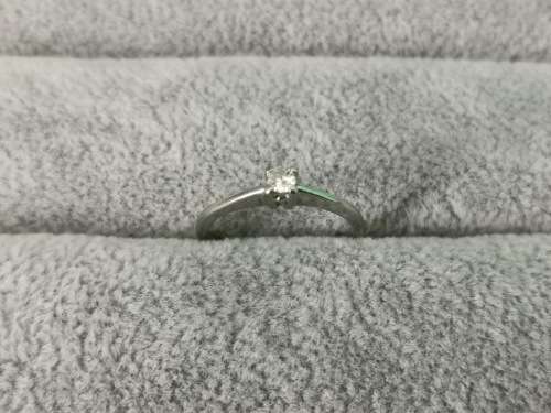 Dainty 9ct Gold Ring