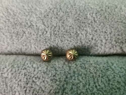Cute 9ct Gold Earrings