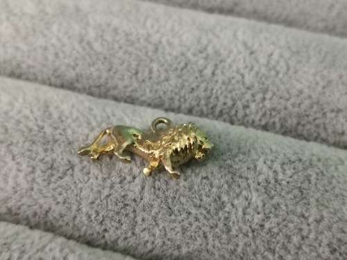 9ct Gold Lion Charm