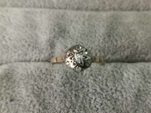 Old 9ct Gold Diamond Ring
