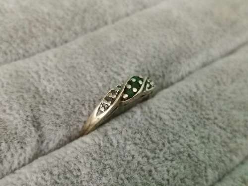 9ct Gold Emerald Ring
