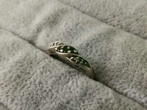 9ct Gold Emerald Ring