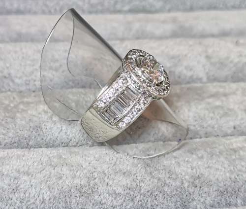 Dazzling Silver Ring