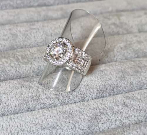 Dazzling Silver Ring