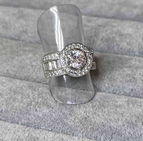 Dazzling Silver Ring