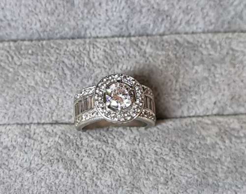 Dazzling Silver Ring