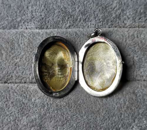 Discount!!! Silver Locket Pendant