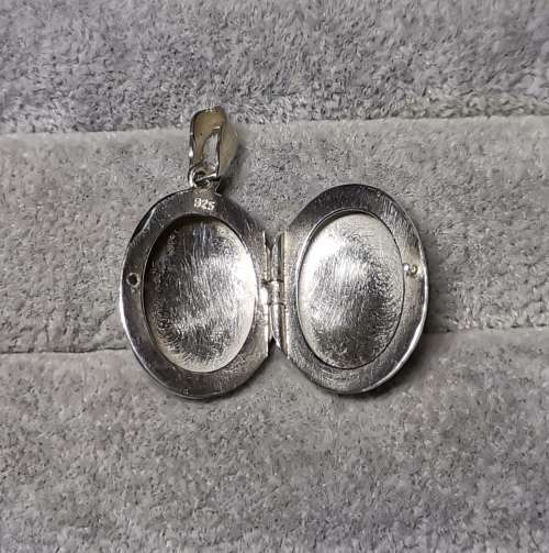 Discount!!! Silver Locket Pendant