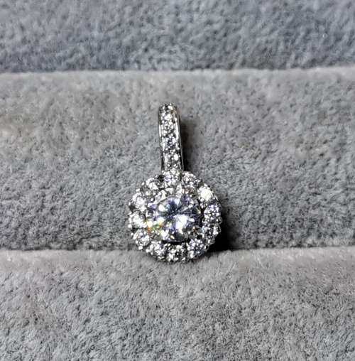 Dazzling Silver Pendant