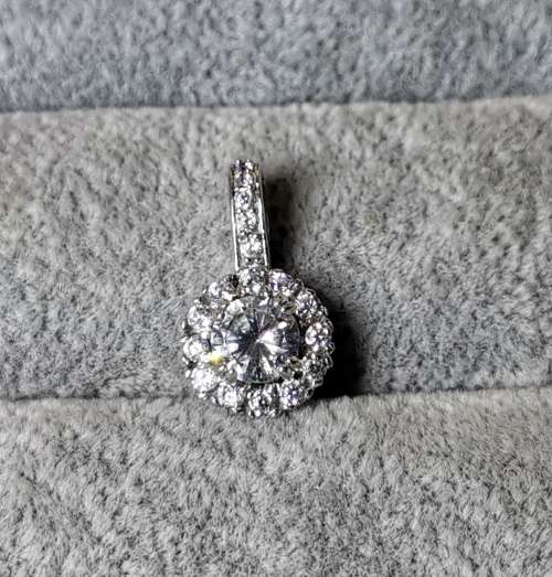 Dazzling Silver Pendant