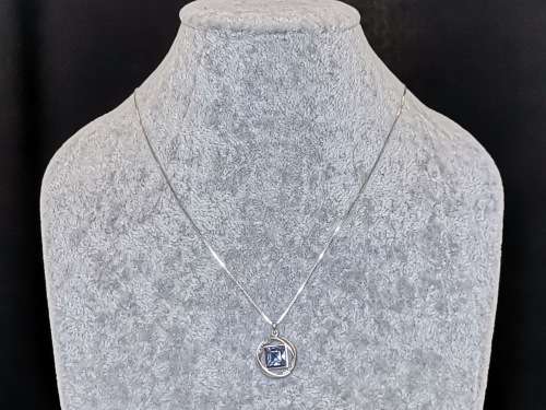 Dazzling Silver Necklace