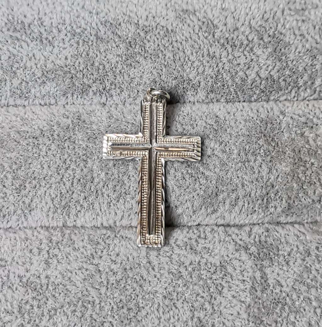 Cute Silver Cross Pendant