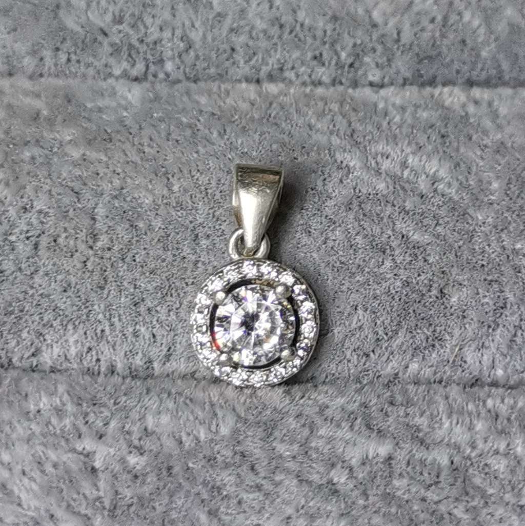 Dazzling Silver Pendant