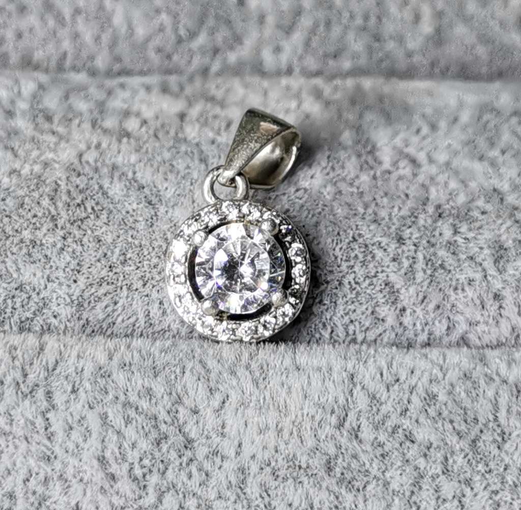 Dazzling Silver Pendant