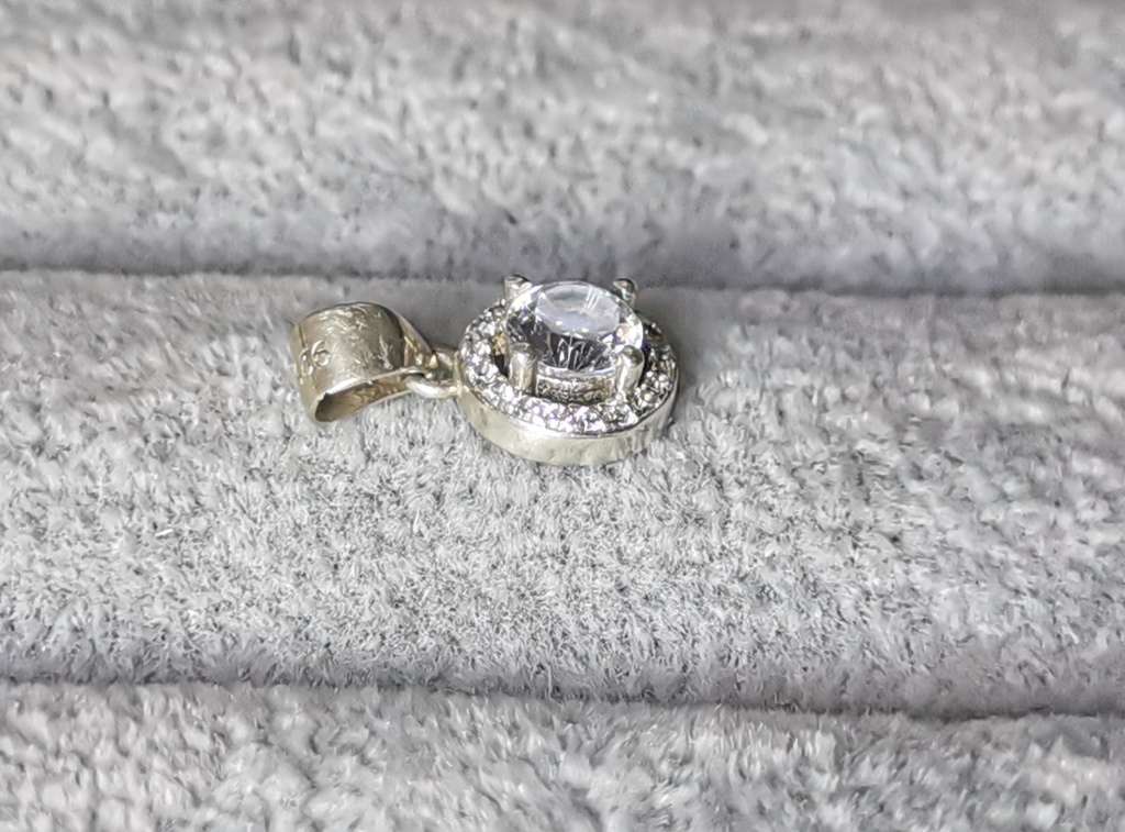 Dazzling Silver Pendant