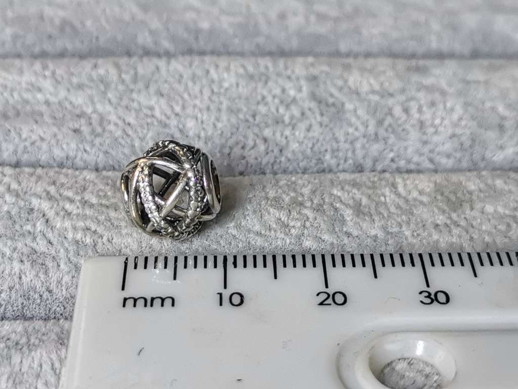 Pandora Sparkling Lines Openwork Charm