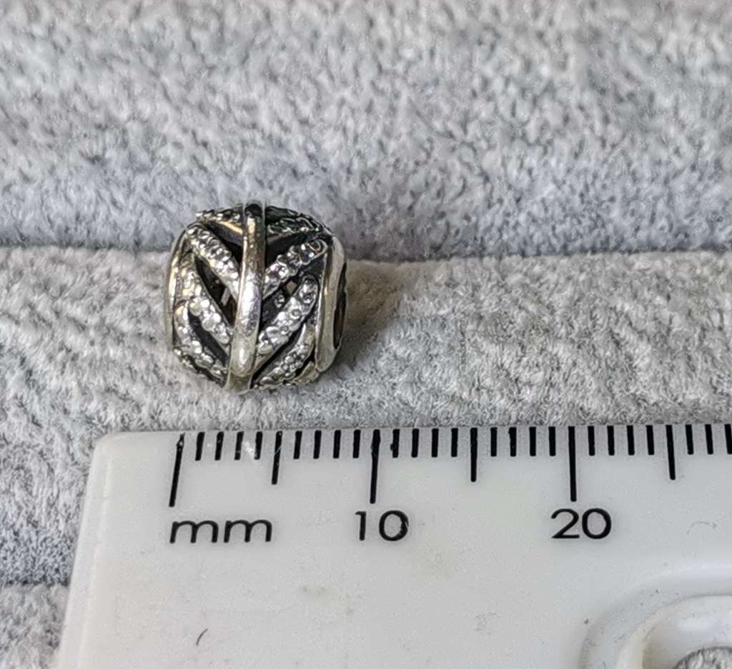 Pandora Light As A Feather Charm