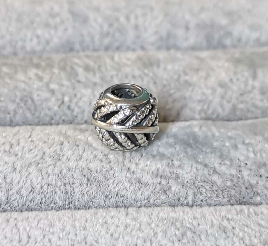 Pandora Light As A Feather Charm