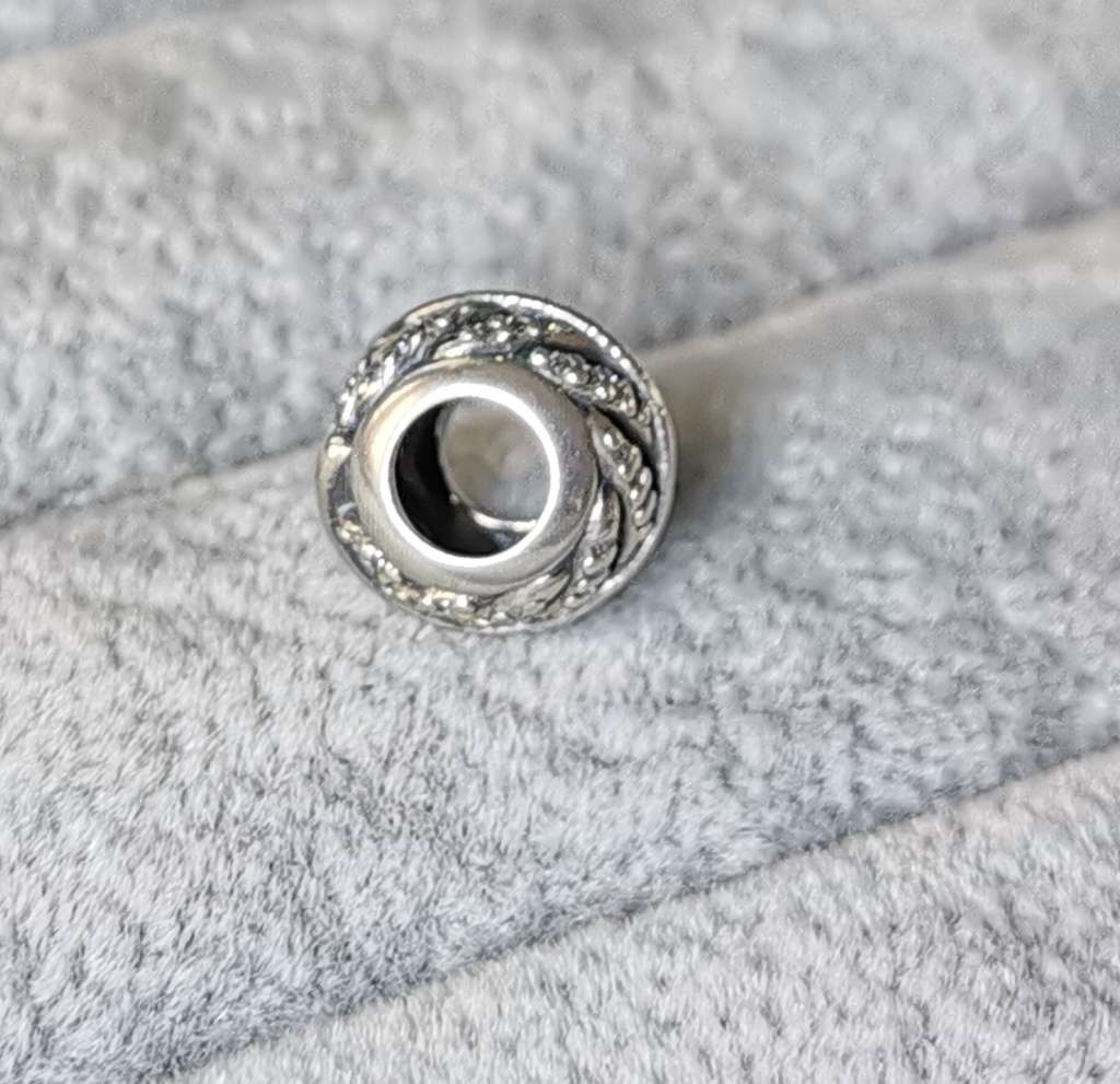 Pandora Light As A Feather Charm