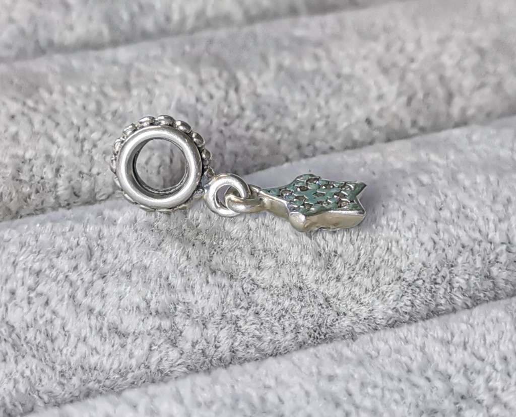 *R1 Auction* Pandora Star Pave Charm