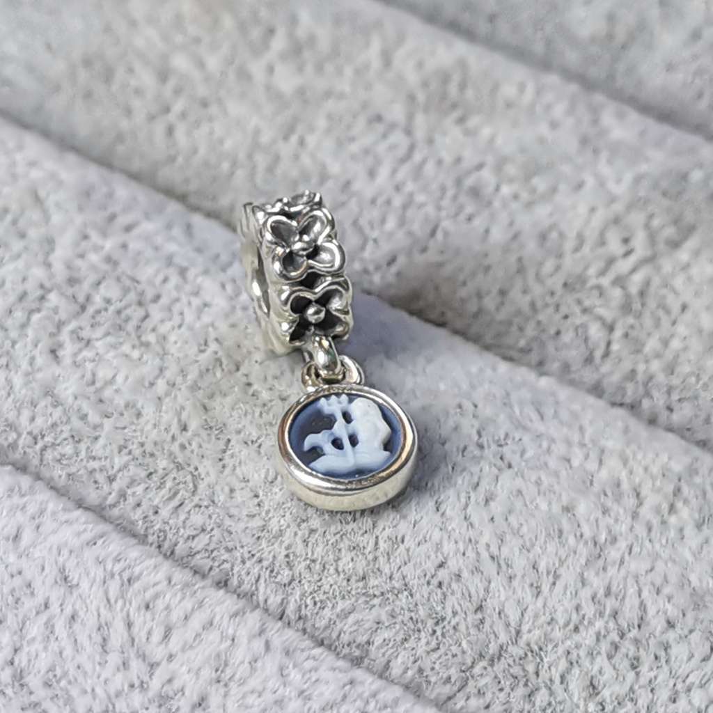 Pandora Aquarius Agate Cameo Charm