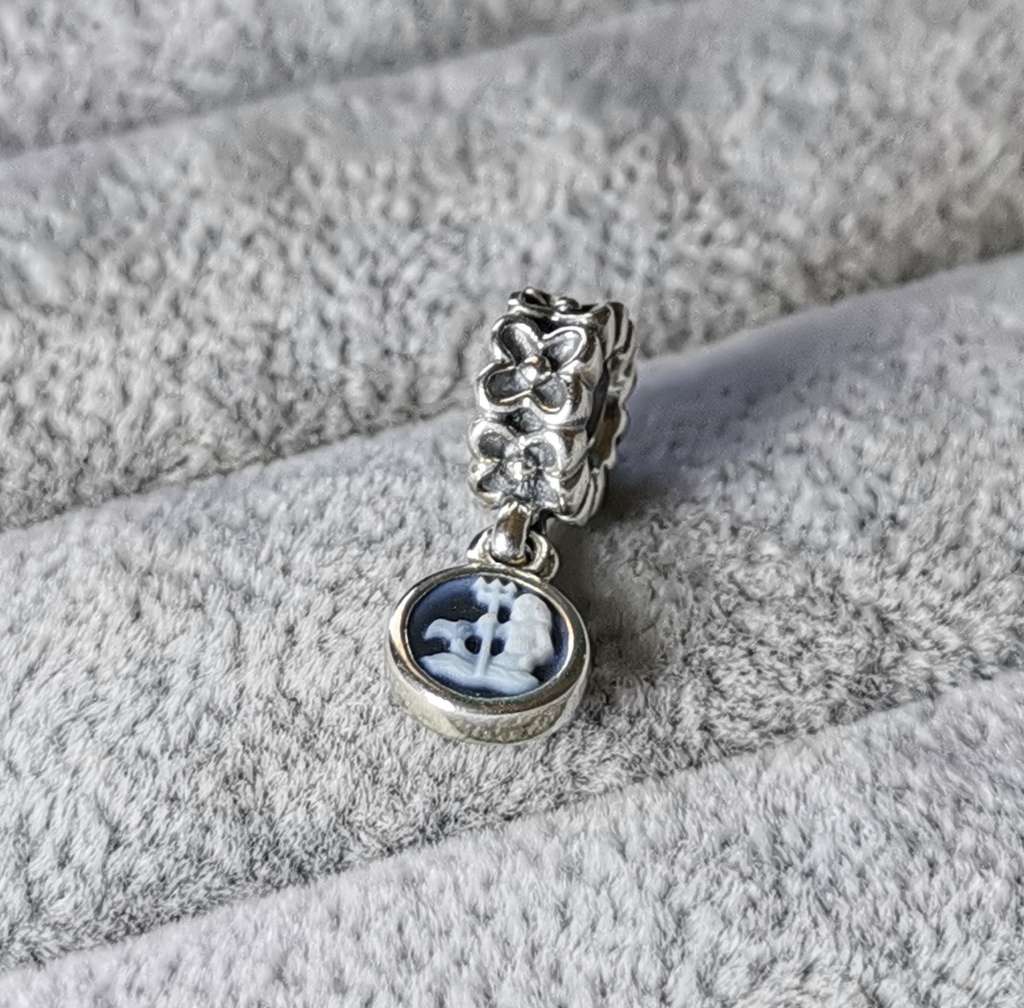 Pandora Aquarius Agate Cameo Charm