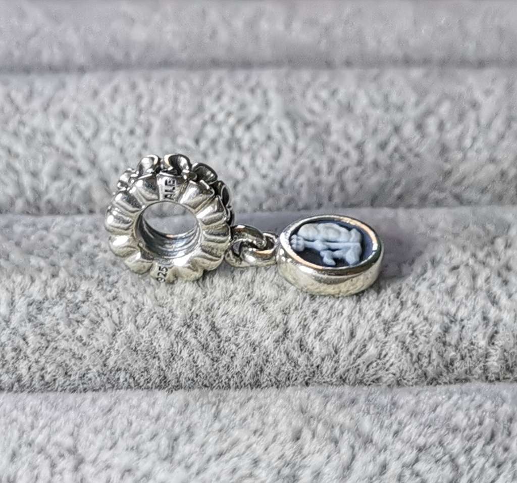 Pandora Aquarius Agate Cameo Charm