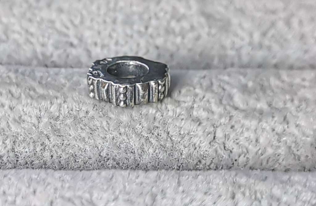 *R1 Auction* Pandora Tic Toc Spacer Charm