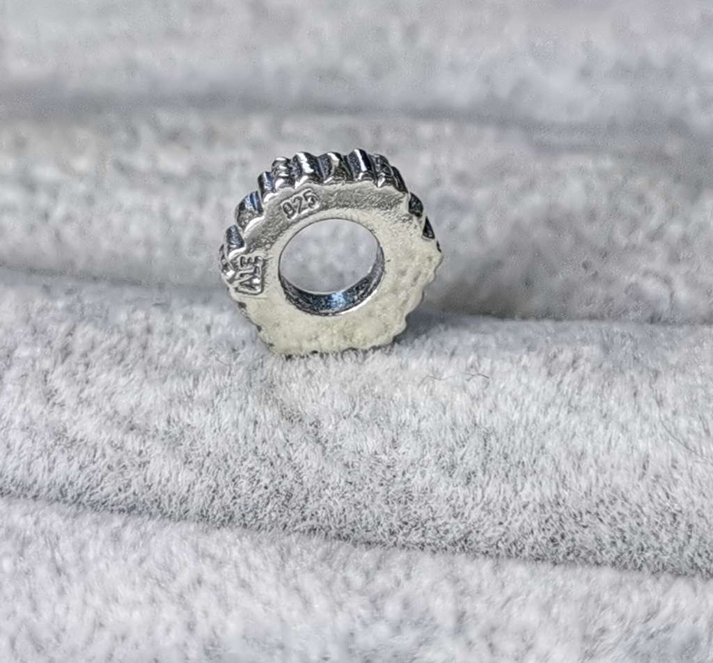 *R1 Auction* Pandora Tic Toc Spacer Charm