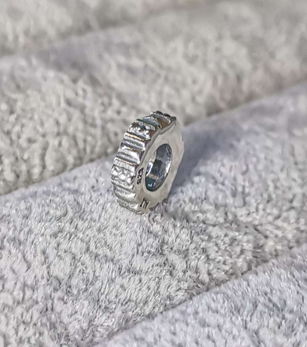 *R1 Auction* Pandora Tic Toc Spacer Charm