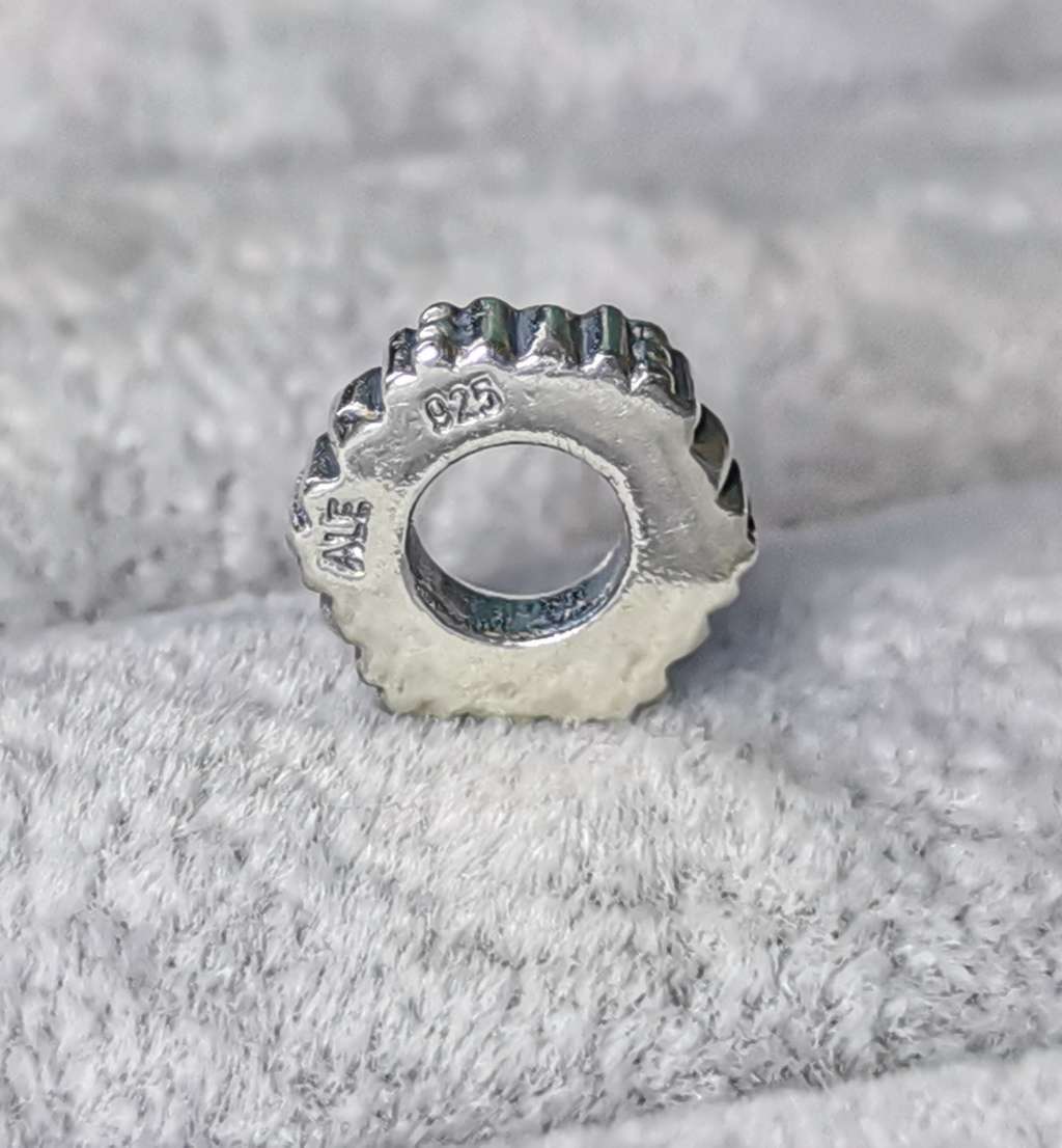 *R1 Auction* Pandora Tic Toc Spacer Charm