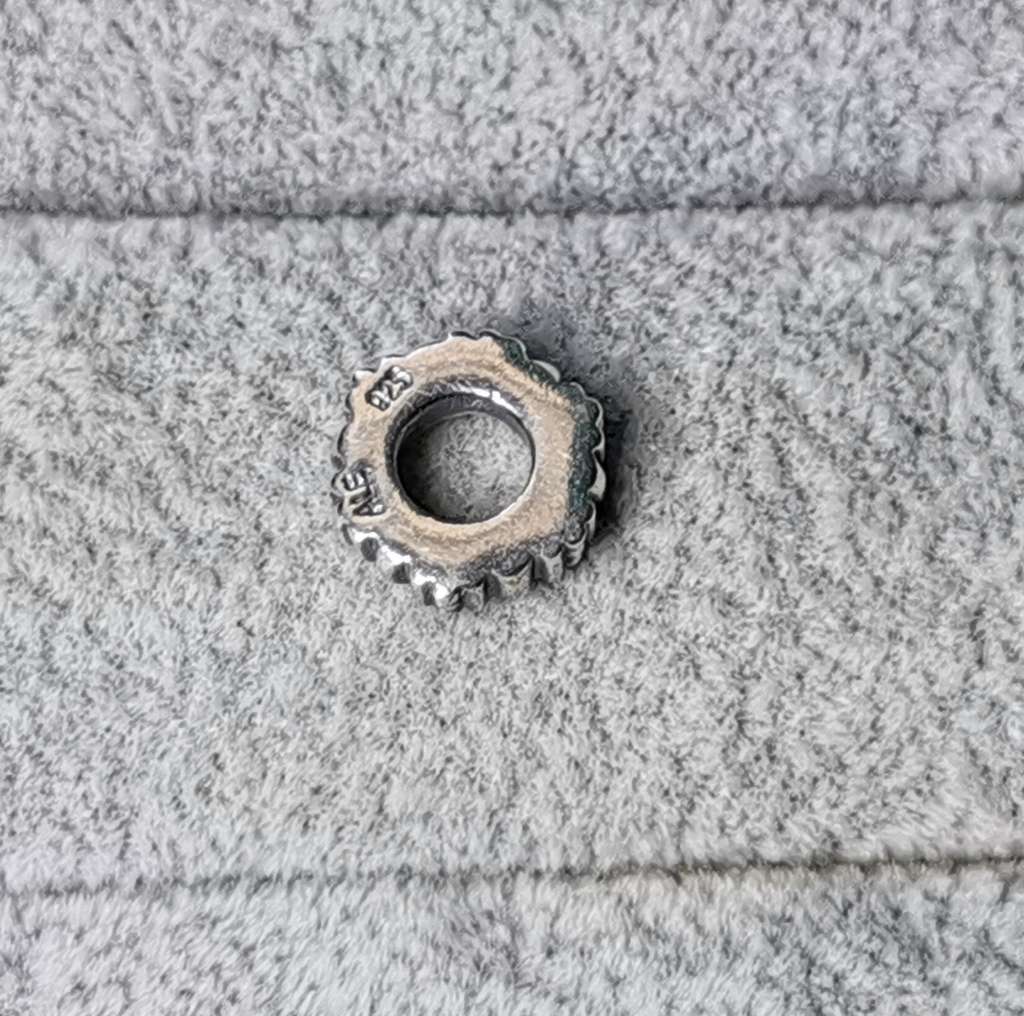 *R1 Auction* Pandora Tic Toc Spacer Charm