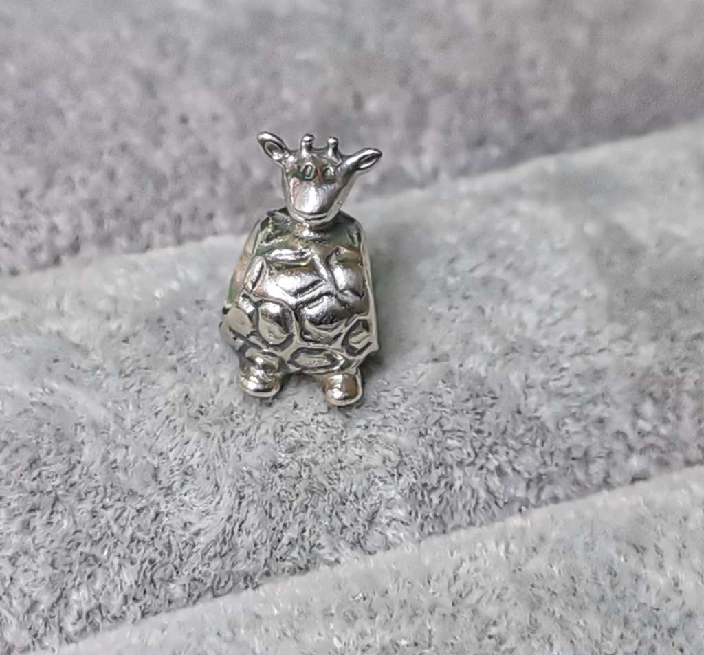 Pandora Giraffe Charm