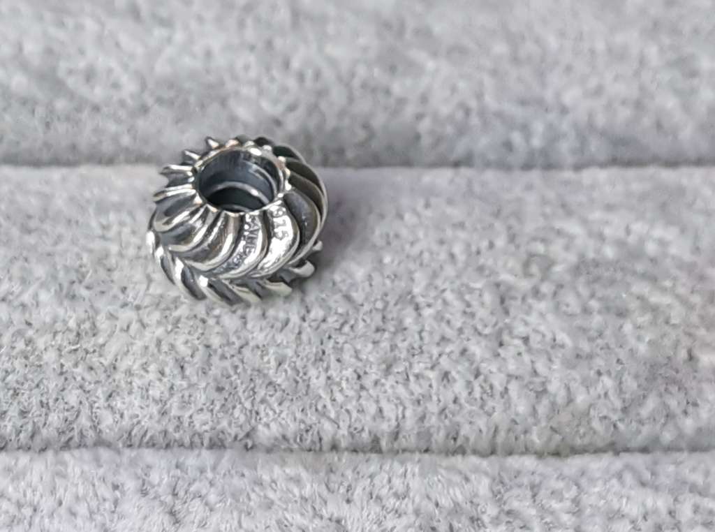 Pandora Making Waves Charm