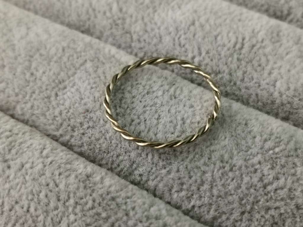 9ct Gold Rope Ring