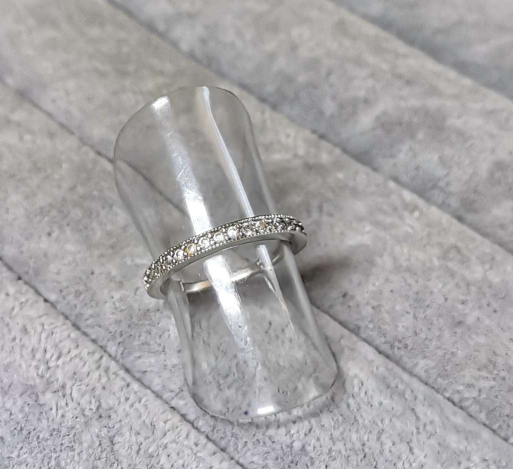 *R1 Auction* Silver Half Eternity Ring